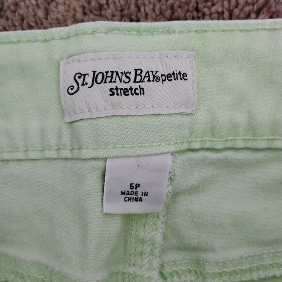 Woman's Capris St John"s Bay petite stretch with cuff Size 6P - Picture 6 of 12